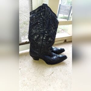 Women's Black Embossed Heeled Cowboy Boots